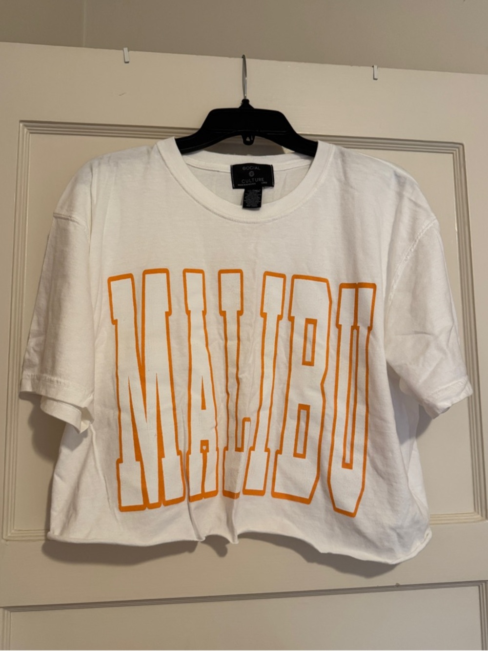 ‘MALIBU' Graphic Crop Tee, size L, NWT